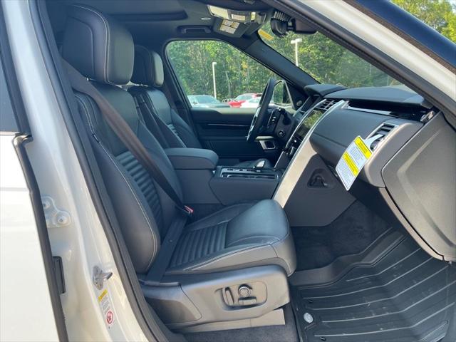 2025 Land Rover Discovery P300 S