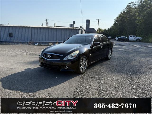 2015 INFINITI Q40 Base