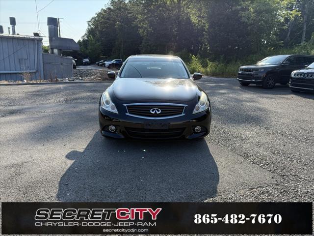 2015 INFINITI Q40 Base