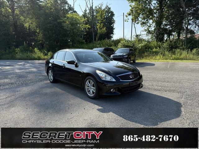2015 INFINITI Q40 Base