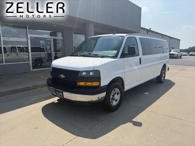 2020 Chevrolet Express Passenger RWD 3500 Extended Wheelbase LS