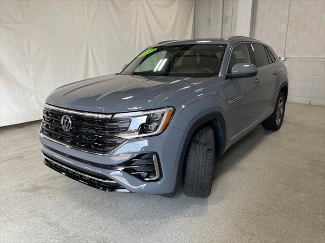 2024 Volkswagen Atlas Cross Sport 2.0T SEL R-Line