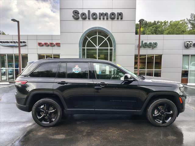 2023 Jeep Grand Cherokee Altitude 4x4