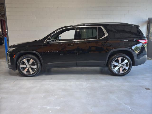 2023 Chevrolet Traverse AWD LT Leather