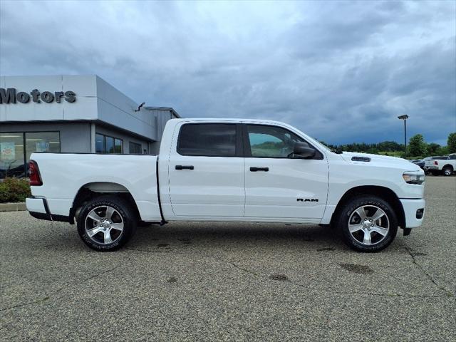 2025 RAM 1500 Tradesman Crew Cab 4x4 57 Box
