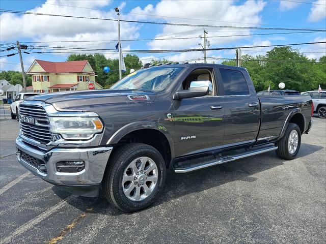 2022 RAM 3500 Laramie Crew Cab 4x4 8 Box