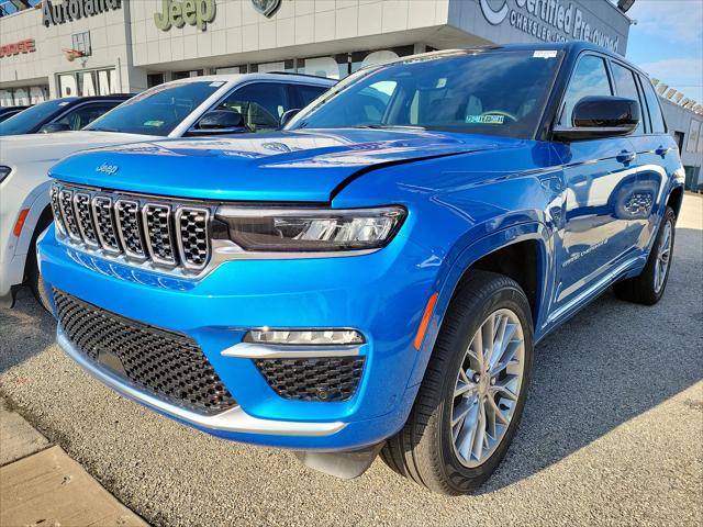 2022 Jeep Grand Cherokee 4xe Summit 4x4 2022 Jeep Grand Cherokee 4xe Summit 4x4