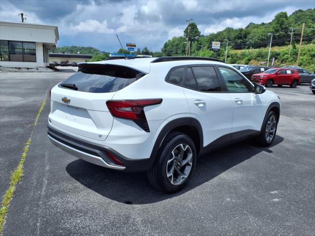 2024 Chevrolet Trax FWD LT