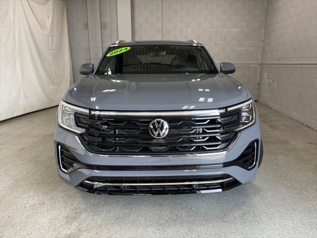 2024 Volkswagen Atlas Cross Sport 2.0T SEL R-Line
