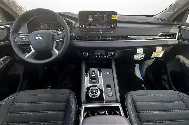 2025 Mitsubishi Outlander PHEV SE S-AWC