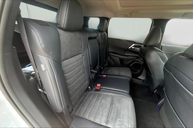 2025 Mitsubishi Outlander PHEV SE S-AWC
