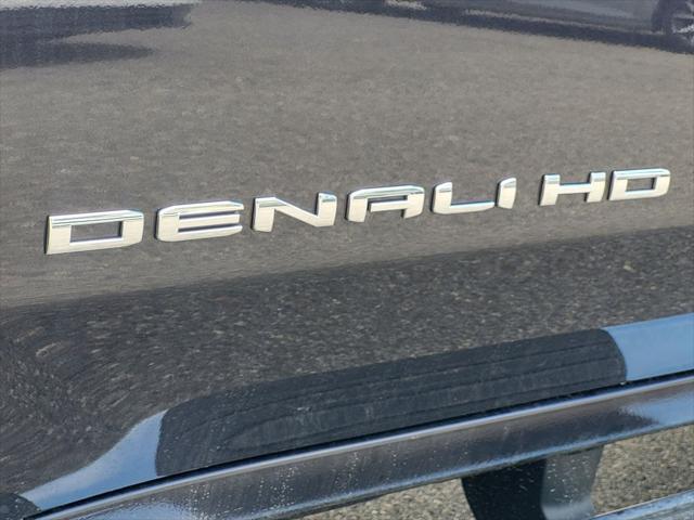 2025 GMC Sierra 2500HD 4WD Crew Cab Standard Bed Denali