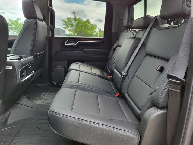 2025 GMC Sierra 2500HD 4WD Crew Cab Standard Bed Denali