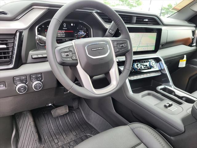 2025 GMC Sierra 2500HD 4WD Crew Cab Standard Bed Denali