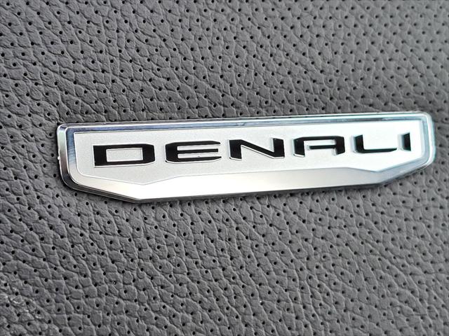 2025 GMC Sierra 2500HD 4WD Crew Cab Standard Bed Denali