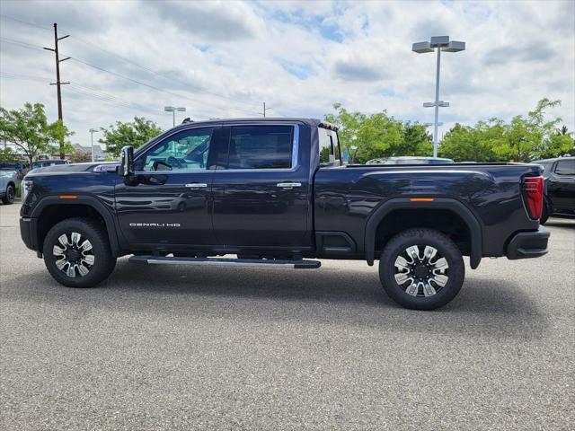 2025 GMC Sierra 2500HD 4WD Crew Cab Standard Bed Denali