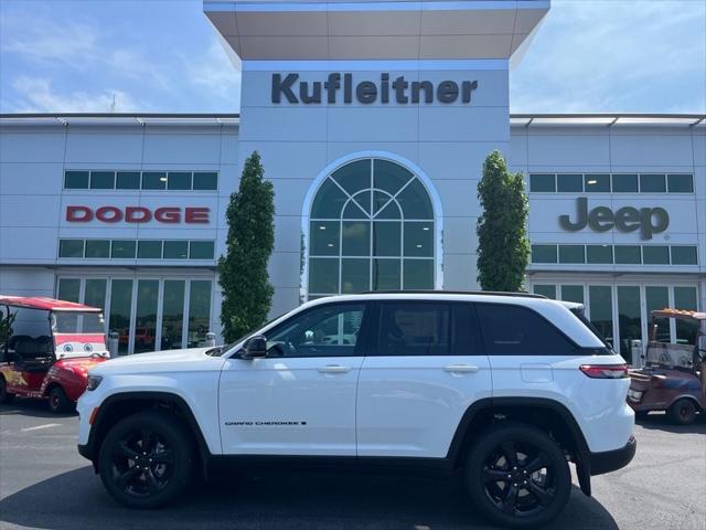 2025 Jeep Grand Cherokee GRAND CHEROKEE ALTITUDE X 4X4