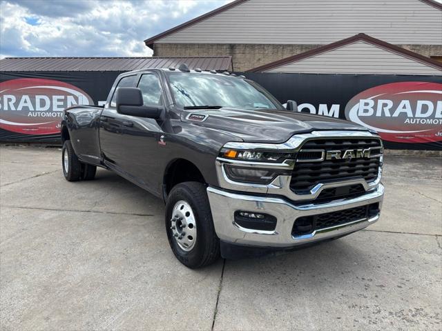 2025 RAM Ram 3500 RAM 3500 TRADESMAN CREW CAB 4X4 8 BOX