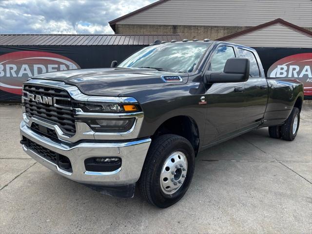 2025 RAM Ram 3500 RAM 3500 TRADESMAN CREW CAB 4X4 8 BOX