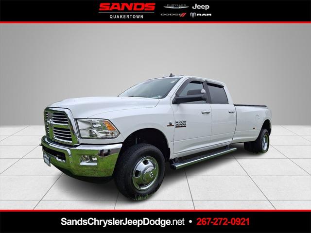 2017 RAM 3500 Big Horn Crew Cab 4x4 8 Box