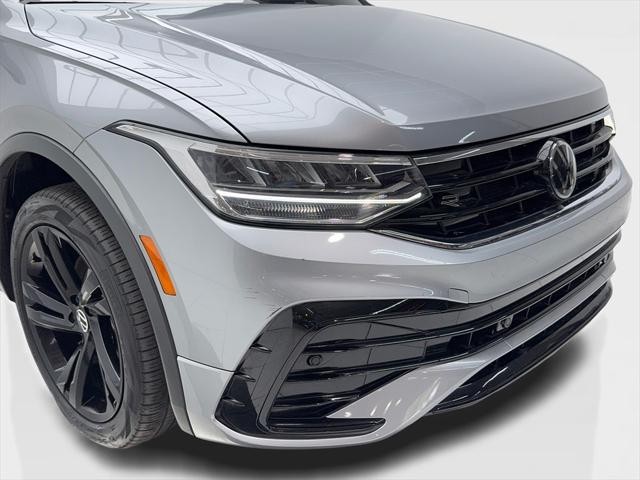 2024 Volkswagen Tiguan 2.0T SE R-Line Black