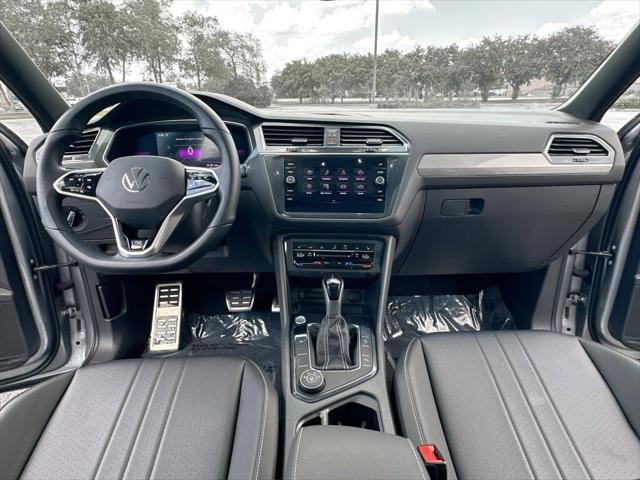 2023 Volkswagen Tiguan 2.0T SE R-Line Black