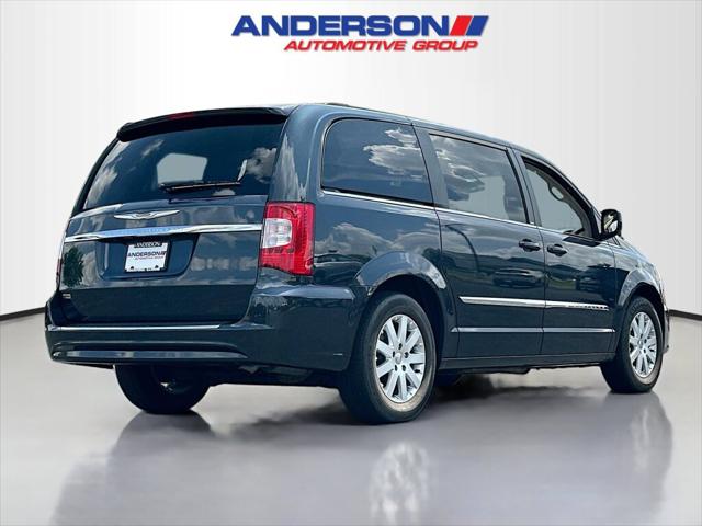 2014 Chrysler Town and Country Touring