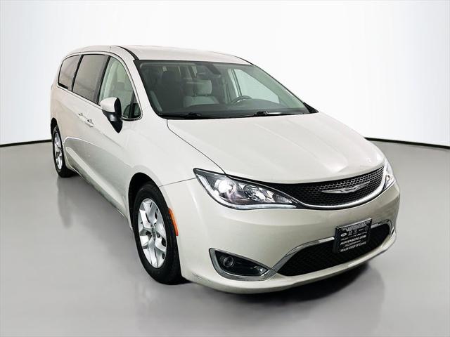 2017 Chrysler Pacifica Touring Plus