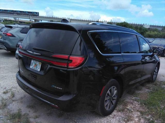 2021 Chrysler Pacifica Hybrid Touring L