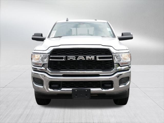 2020 RAM 3500 Tradesman Crew Cab 4x4 8 Box