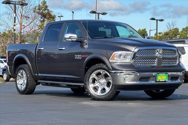 2017 RAM 1500 Laramie Crew Cab 4x4 57 Box