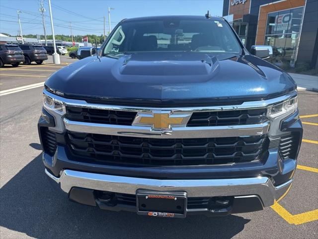2022 Chevrolet Silverado 1500 4WD Crew Cab Standard Bed LT