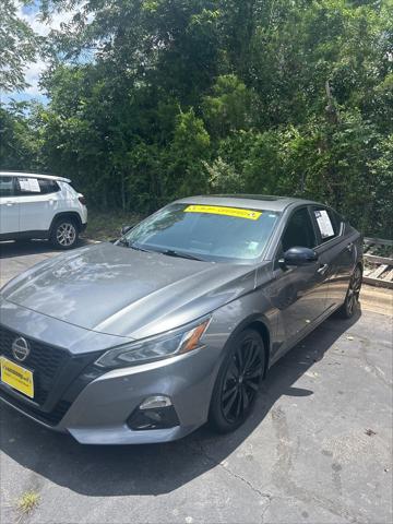 2022 Nissan Altima SR FWD