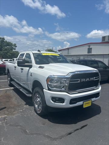 2023 RAM 2500 Tradesman Crew Cab 4x4 8 Box