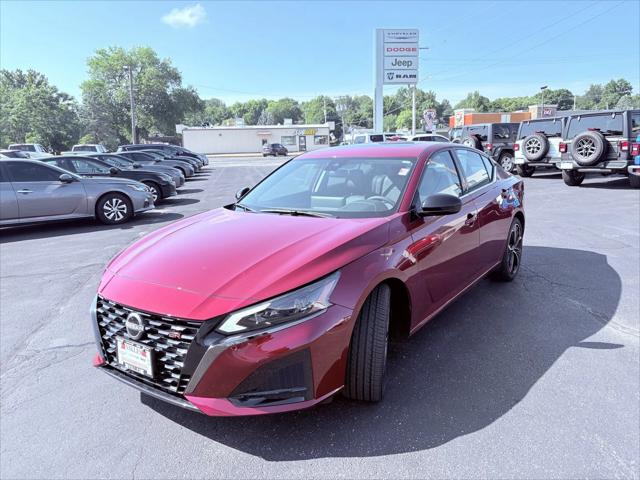 2024 Nissan Altima SR FWD