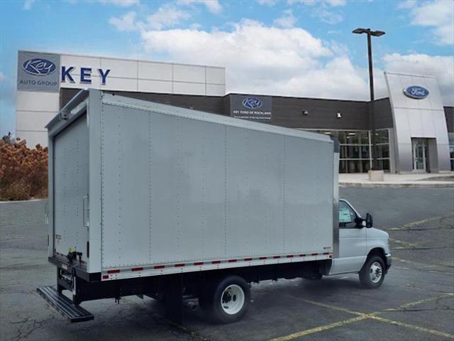 2025 Ford E-350 Cutaway Base Cutaway