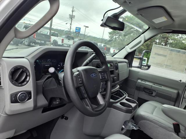 2025 Ford E-350 Cutaway Base Cutaway