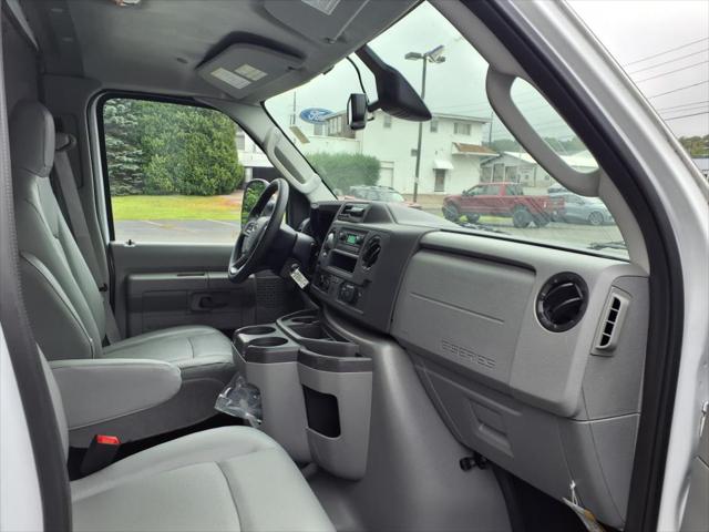 2025 Ford E-350 Cutaway Base Cutaway