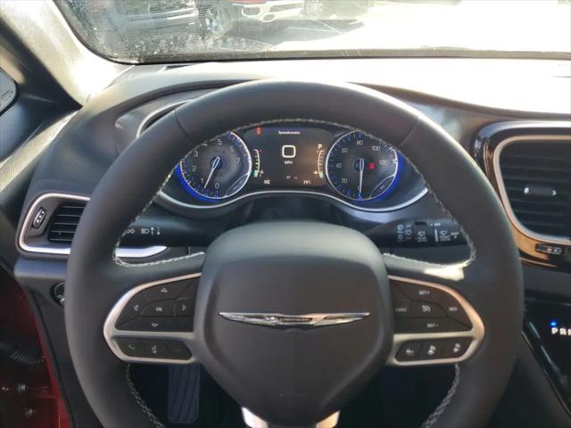 2025 Chrysler Voyager LX