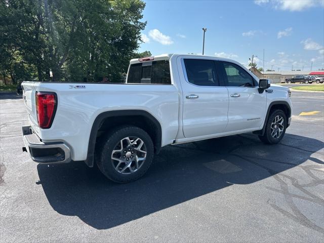 2022 GMC Sierra 1500 4WD Crew Cab Short Box SLT