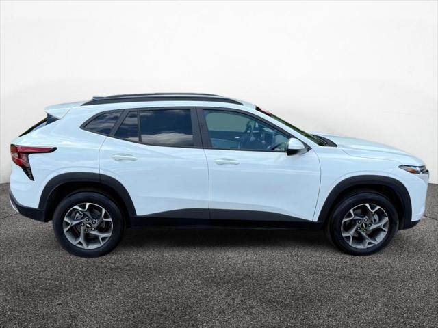 2025 Chevrolet Trax FWD LT