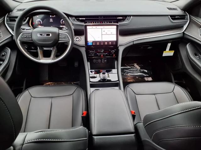 2025 Jeep Grand Cherokee L Limited 4x4