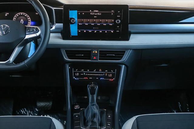 2025 Volkswagen Taos 1.5T SE