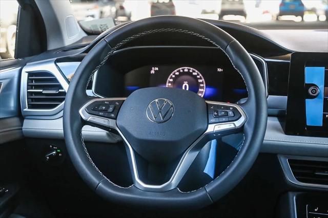 2025 Volkswagen Taos 1.5T SE