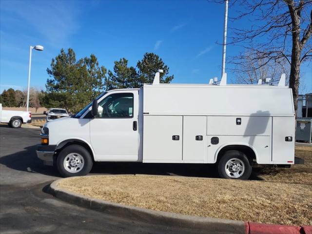 2025 Chevrolet Express Cutaway Work Van