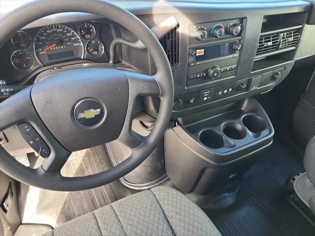2025 Chevrolet Express Cutaway Work Van