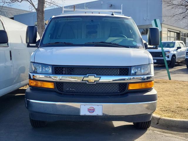 2025 Chevrolet Express Cutaway Work Van