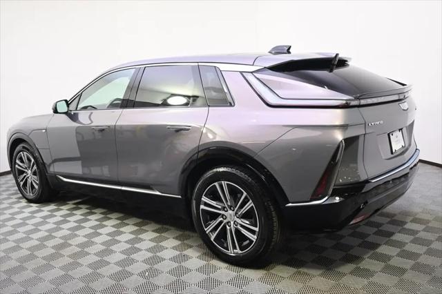 2025 Cadillac iQ Luxury w/1SD