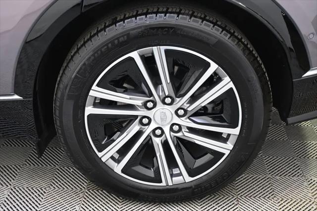 2025 Cadillac iQ Luxury w/1SD