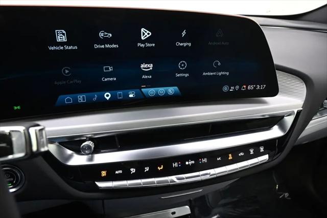 2025 Cadillac iQ Luxury w/1SD